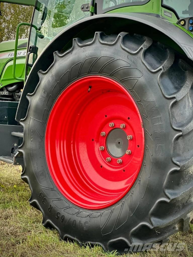 Fendt 211S Vario Traktorji