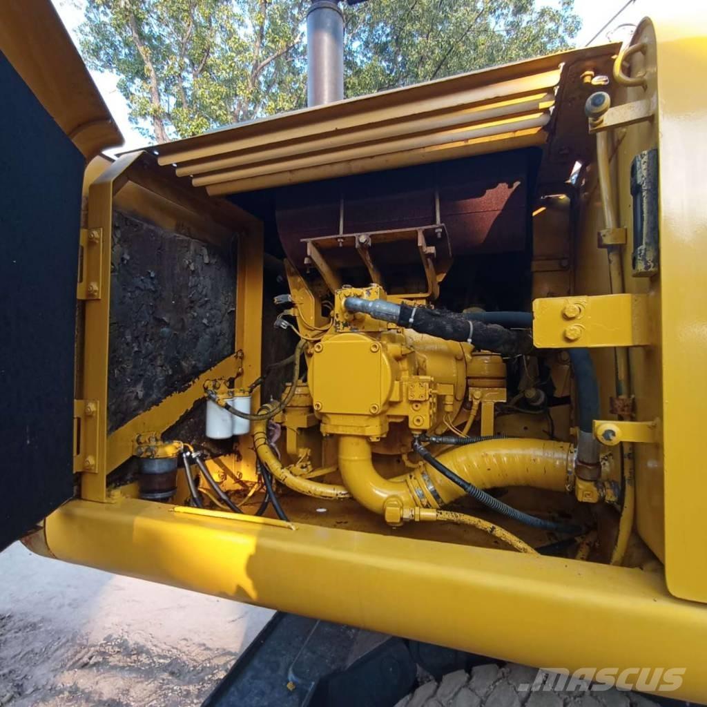 Komatsu PC150W-6 Bagri na kolesih