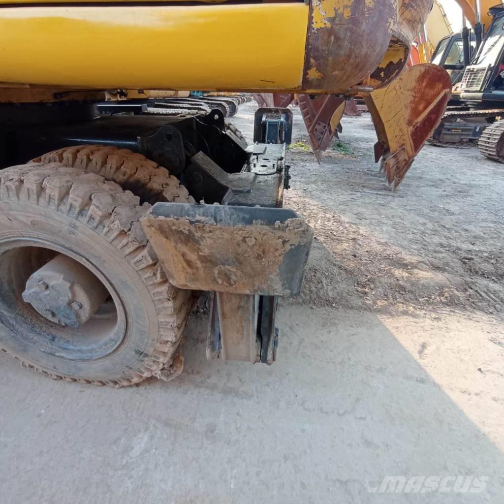 Komatsu PC150W-6 Bagri na kolesih