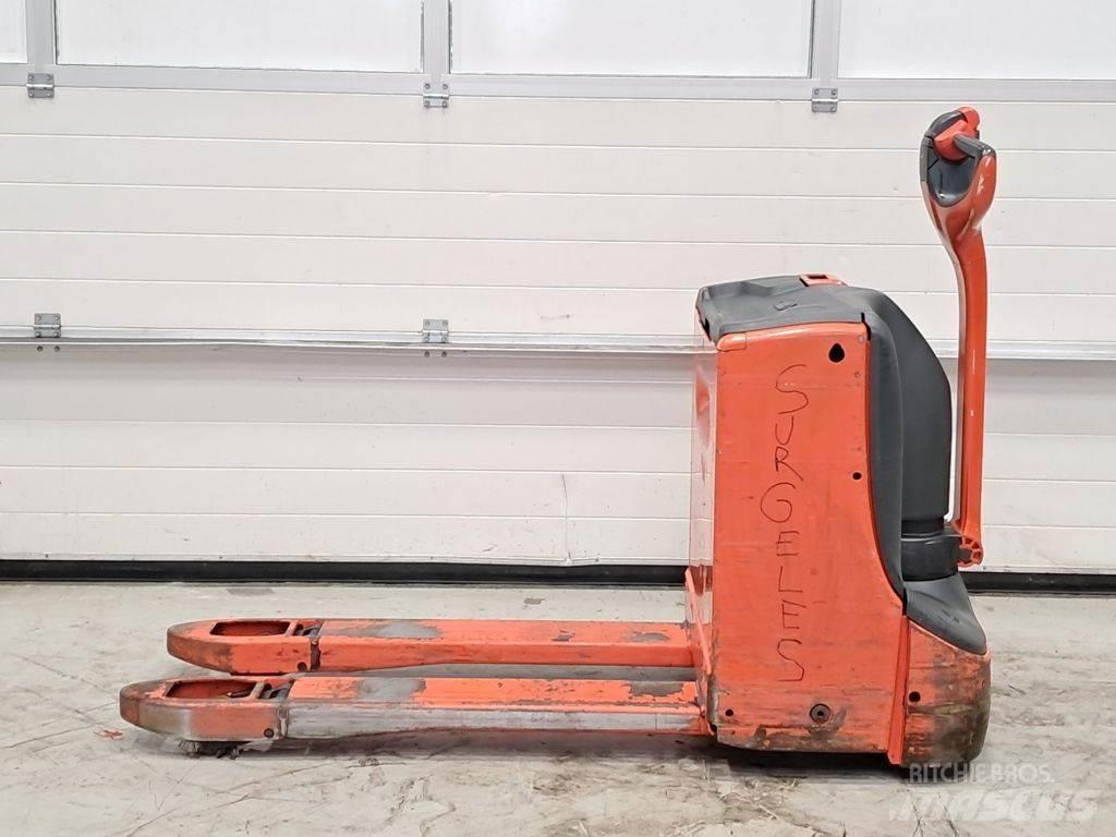 Linde T16 Električni nizko dvižni viličar