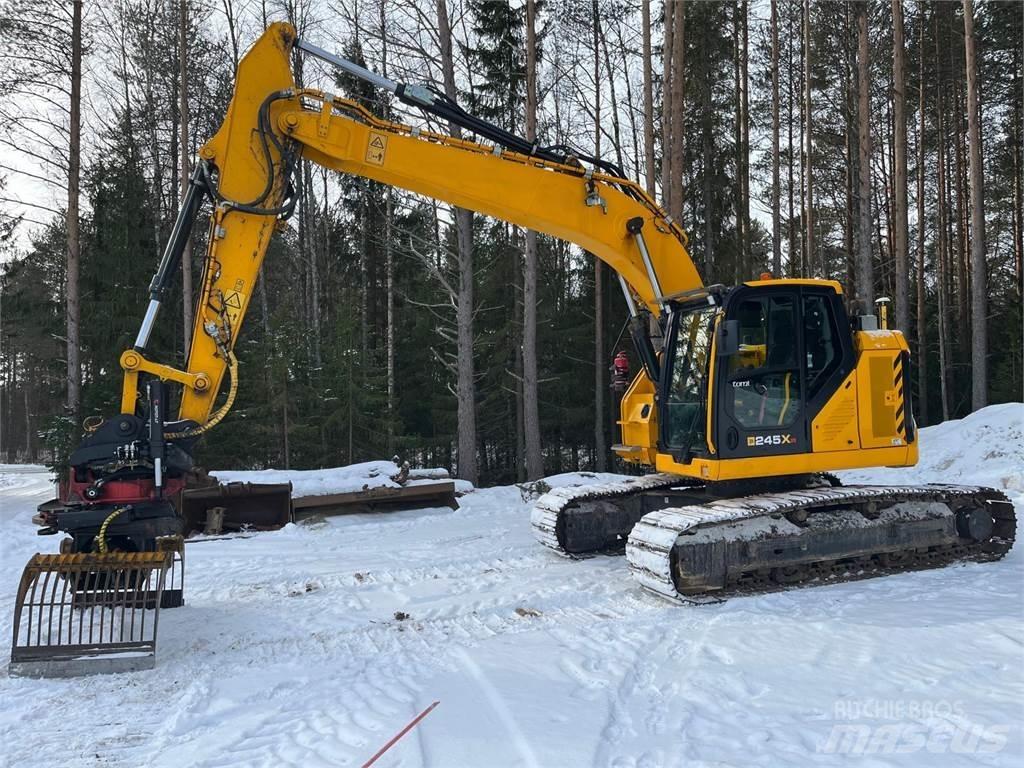 JCB 245 XR Bagri goseničarji