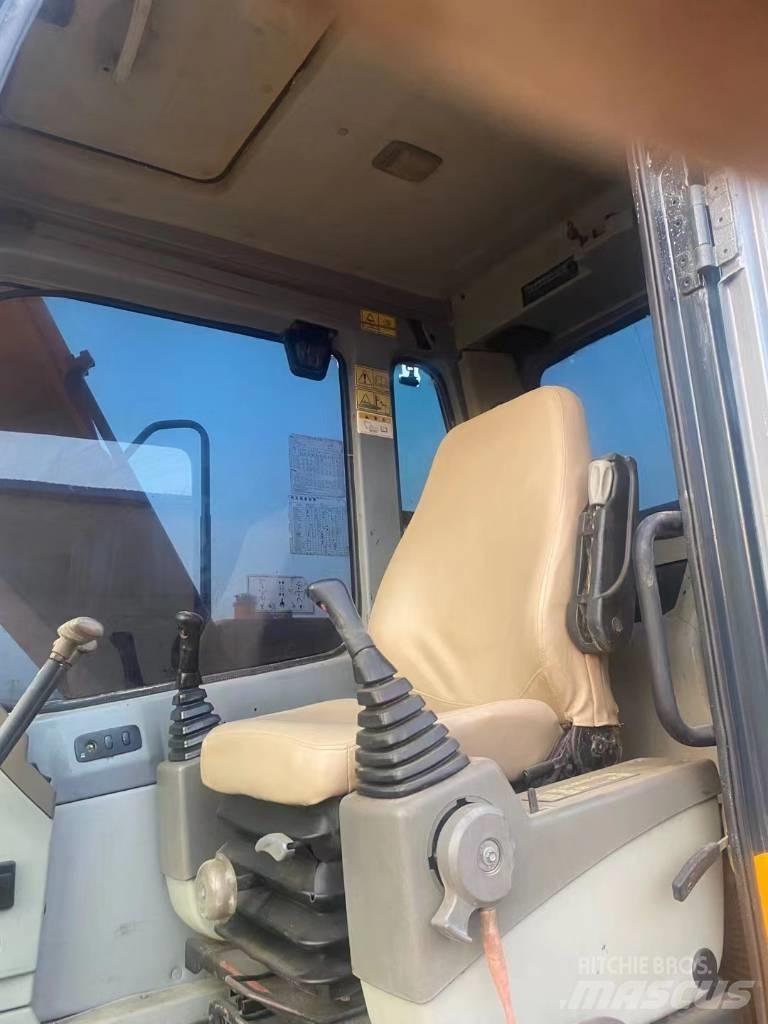 Hyundai R110VS Bagri goseničarji