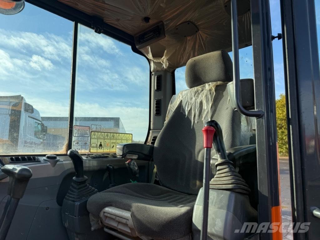 Doosan DX 63-3 Mini bagri <7t