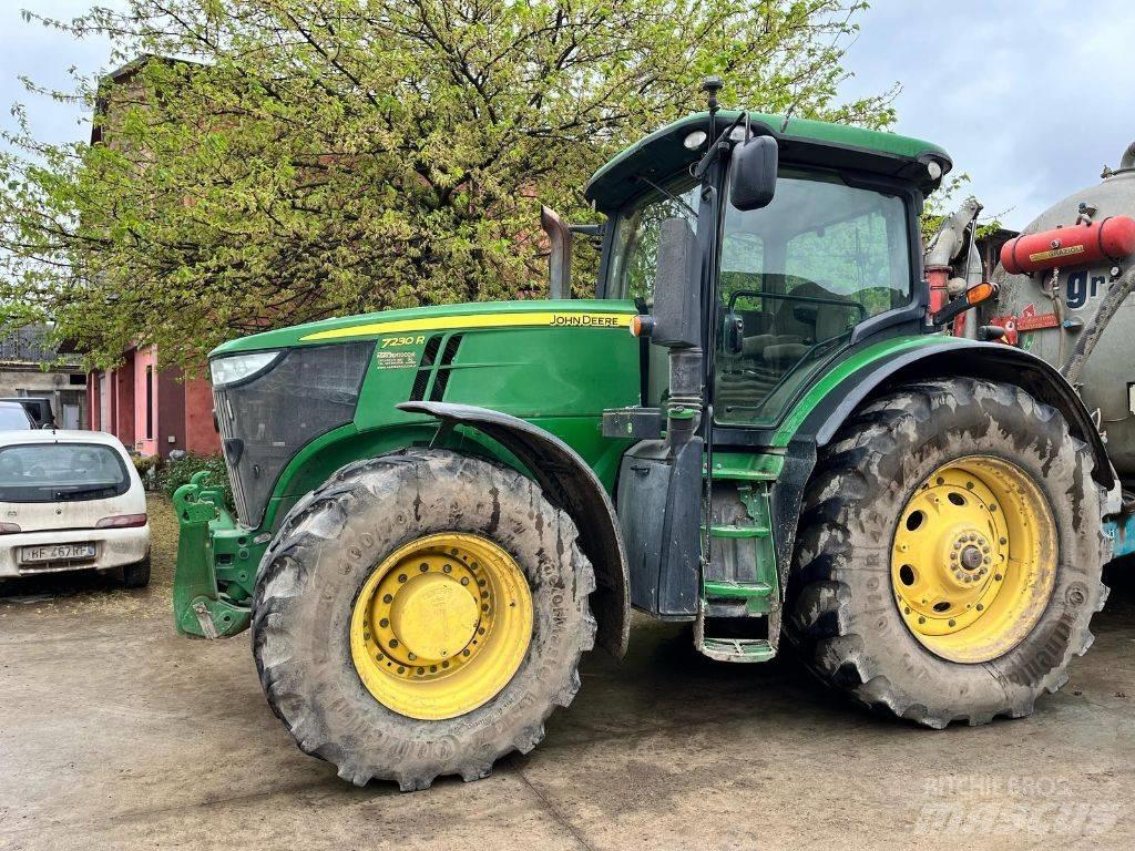 John Deere 7230 R Traktorji