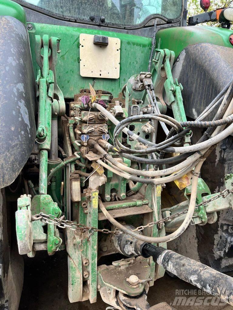 John Deere 7230 R Traktorji