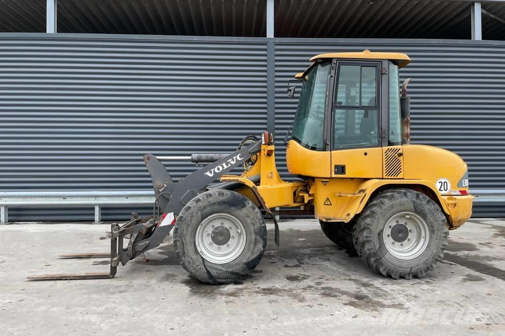 Volvo L 30 ZX Kolesni nakladalci