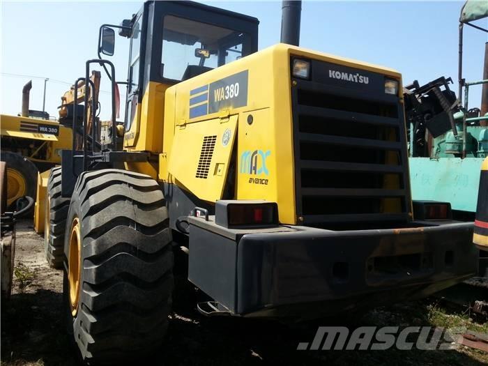 Komatsu WA 380-3 Kolesni nakladalci