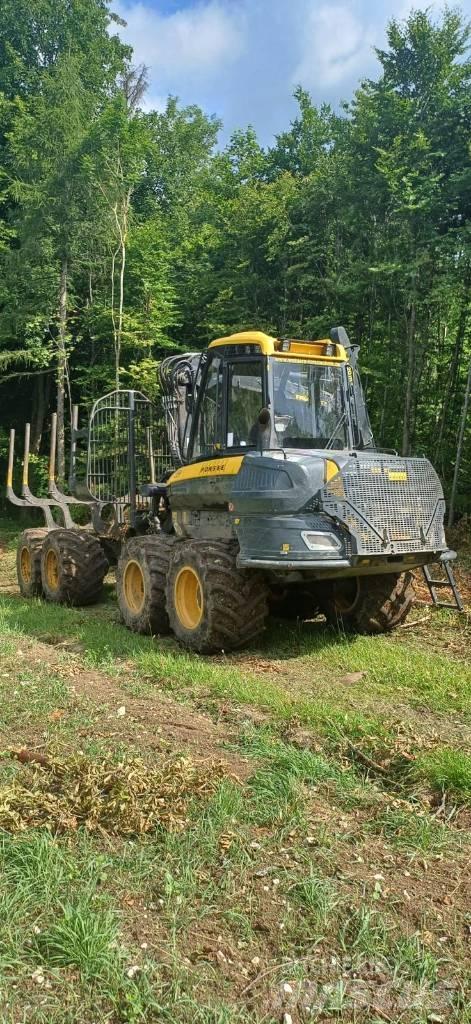 Ponsse Wisent 8W Forwarderji