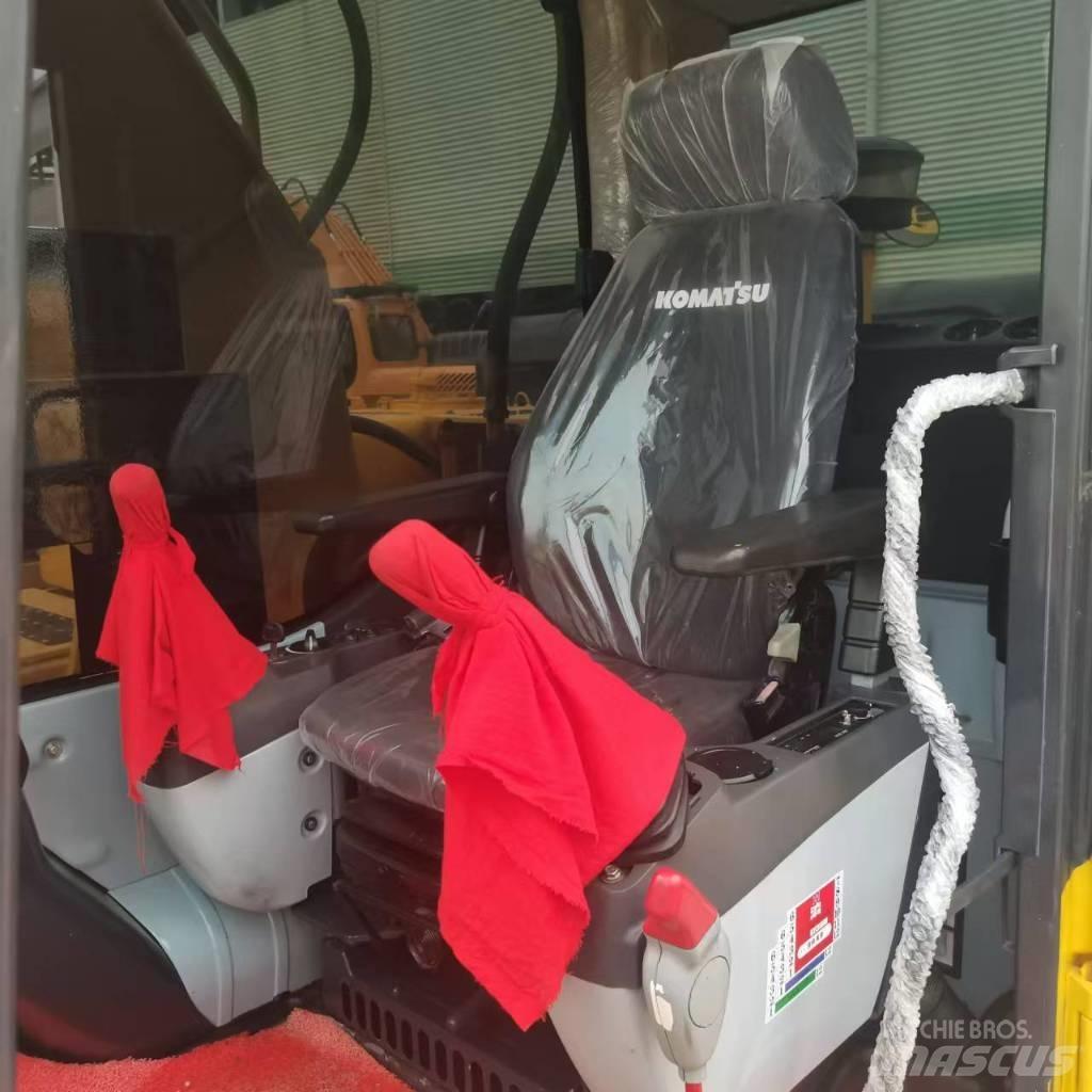 Komatsu 220-8 Mini bagri <7t