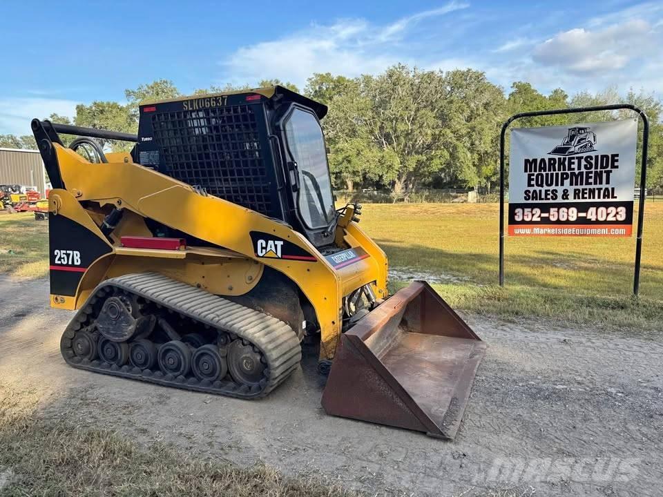 CAT 257 B Skid steer mini nakladalci