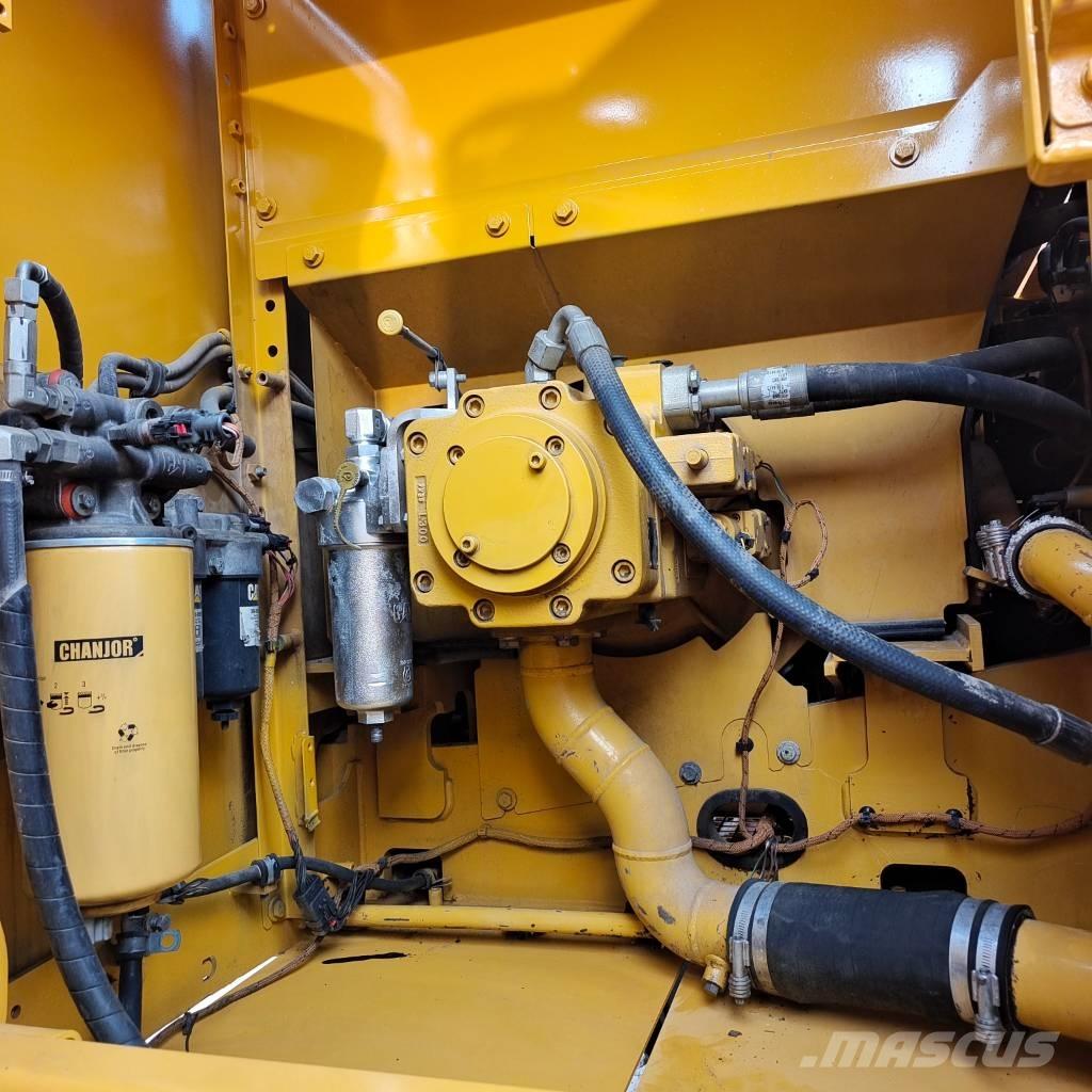 CAT 320 GC Bagri goseničarji