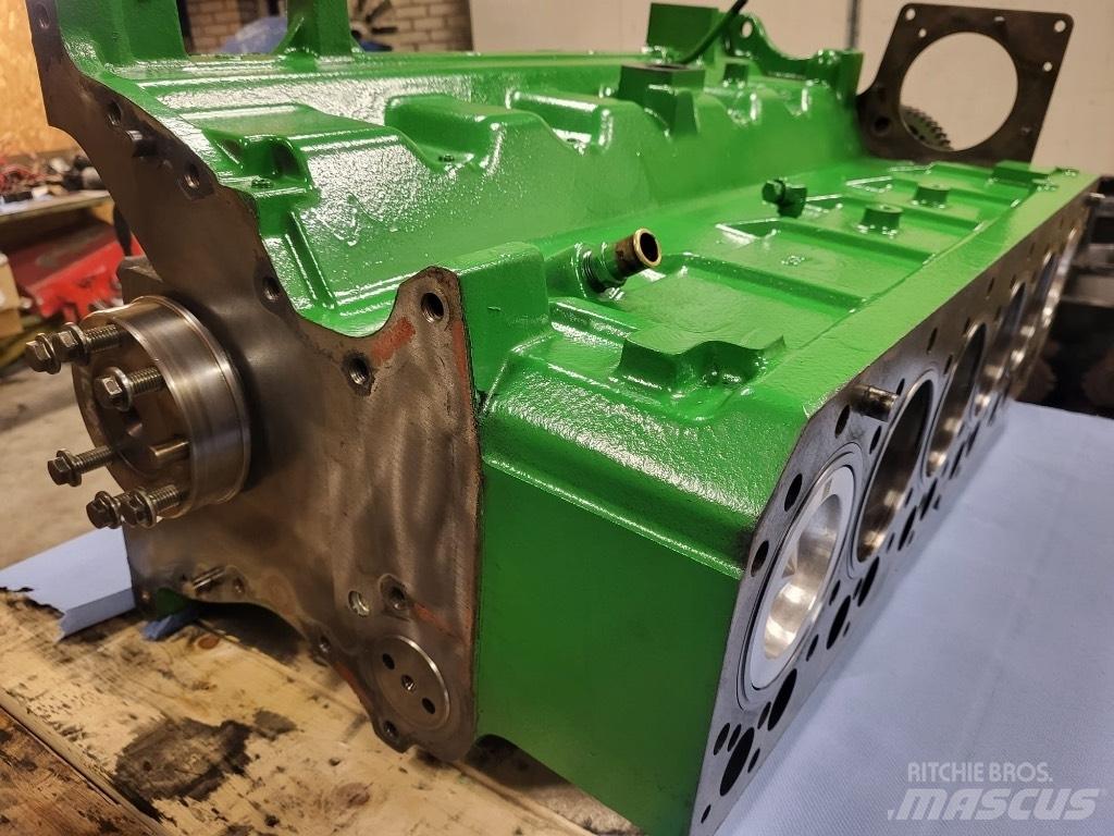 John Deere 6068 Traktorji
