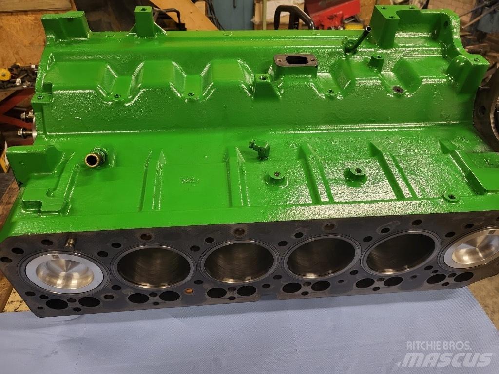 John Deere 6068 Traktorji
