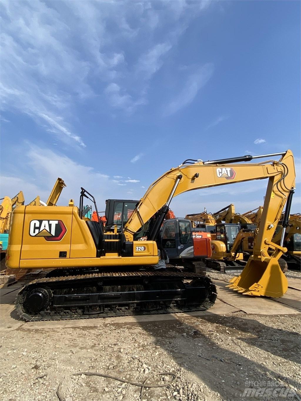 CAT 320 Bagri goseničarji
