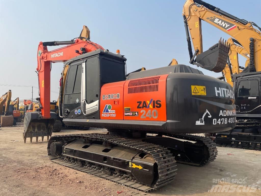 Hitachi ZX 240 Bagri goseničarji