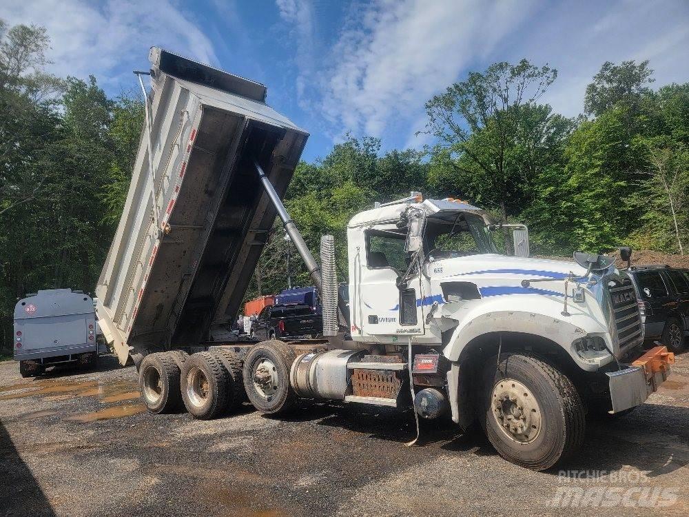Mack 713GU Kiper tovornjaki