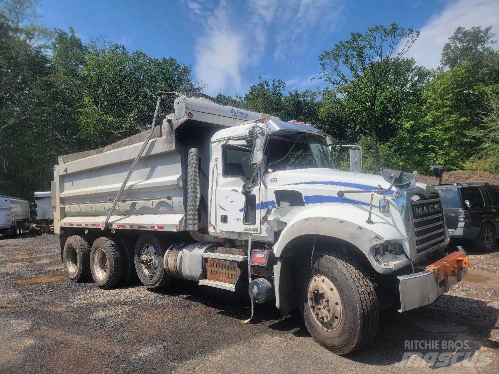 Mack 713GU Kiper tovornjaki