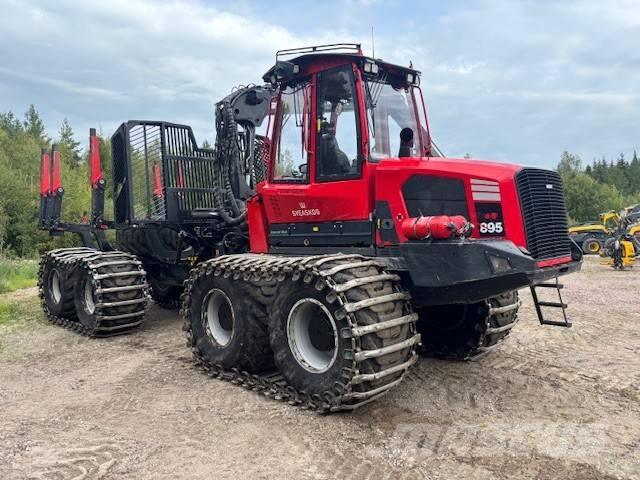 Komatsu 895 Forwarderji