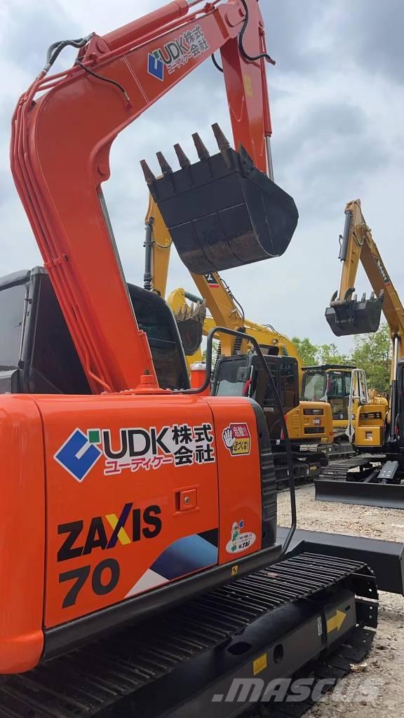 Hitachi ZX 70 Mini bagri <7t