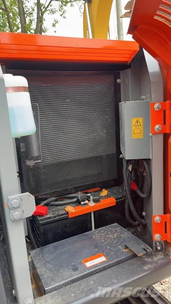 Hitachi ZX 70 Mini bagri <7t