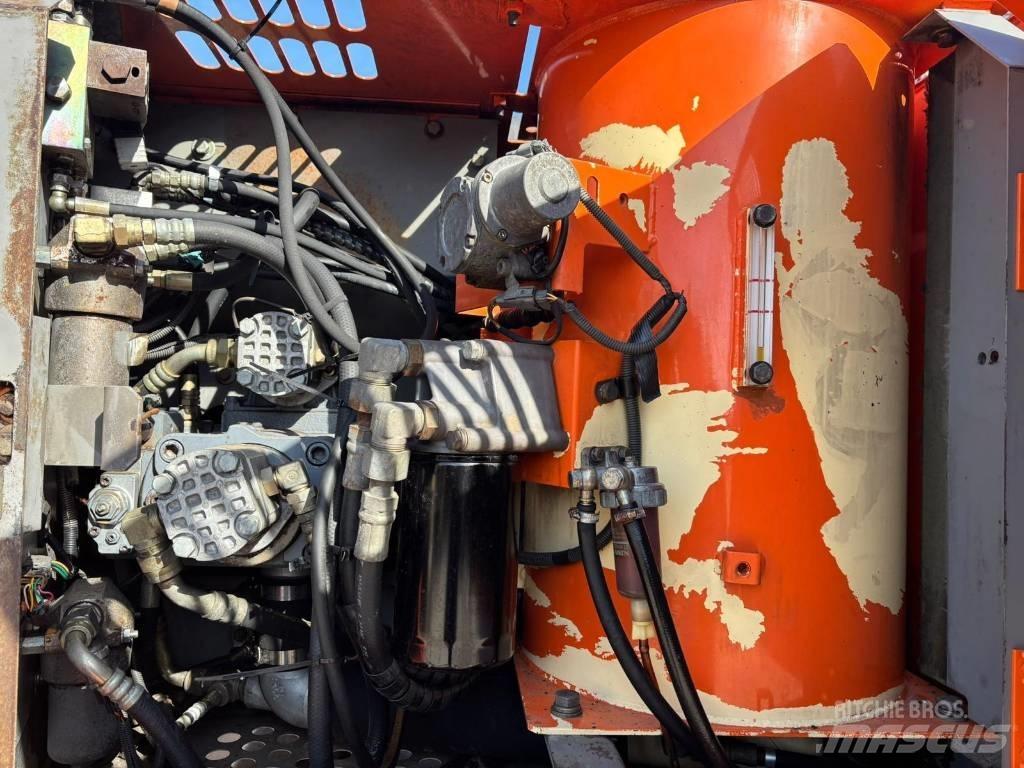 Hitachi ZX 130 W Bagri na kolesih