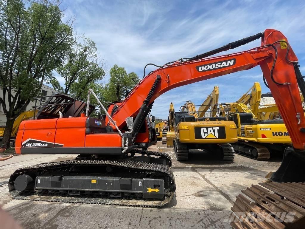 Doosan DX 225 Midi bagri 7t – 12t