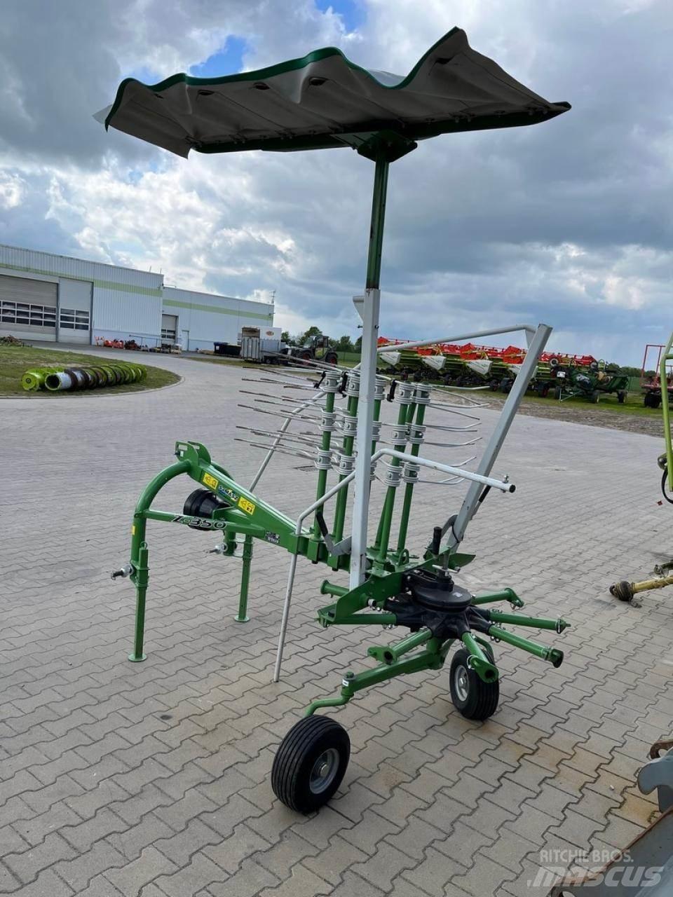 Samasz Z 350 Zgrabljalniki