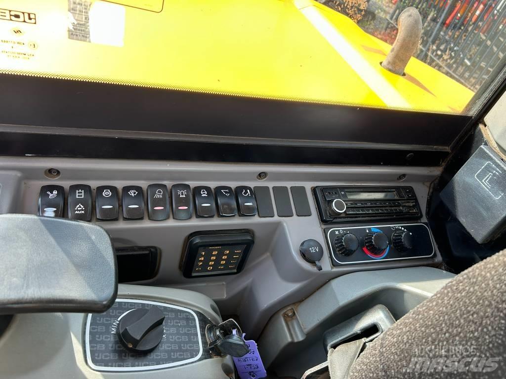 JCB 85 Z-1 Midi bagri 7t – 12t