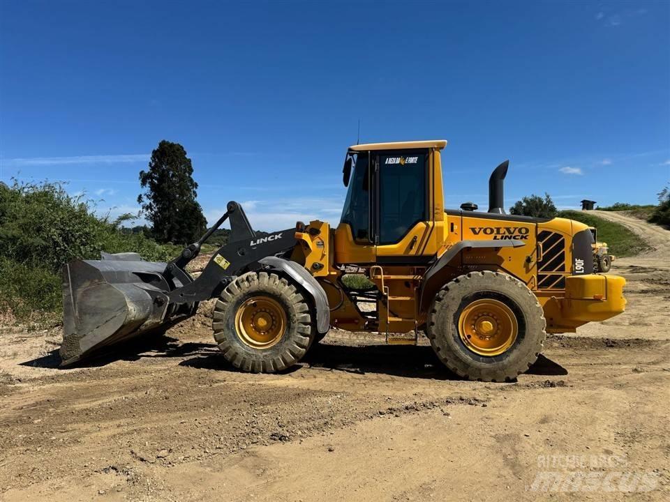Volvo L 90 F Kolesni nakladalci