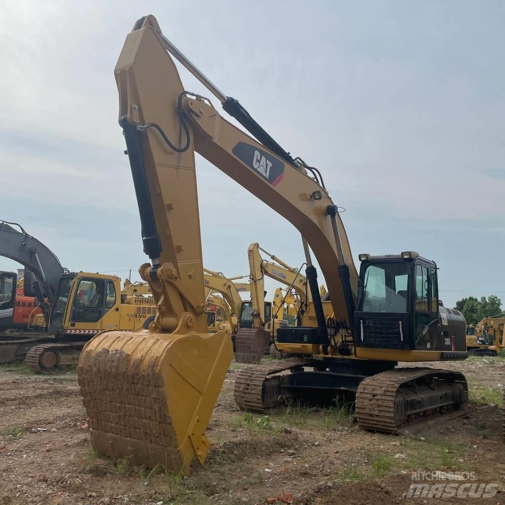 CAT 326D2 Bagri goseničarji