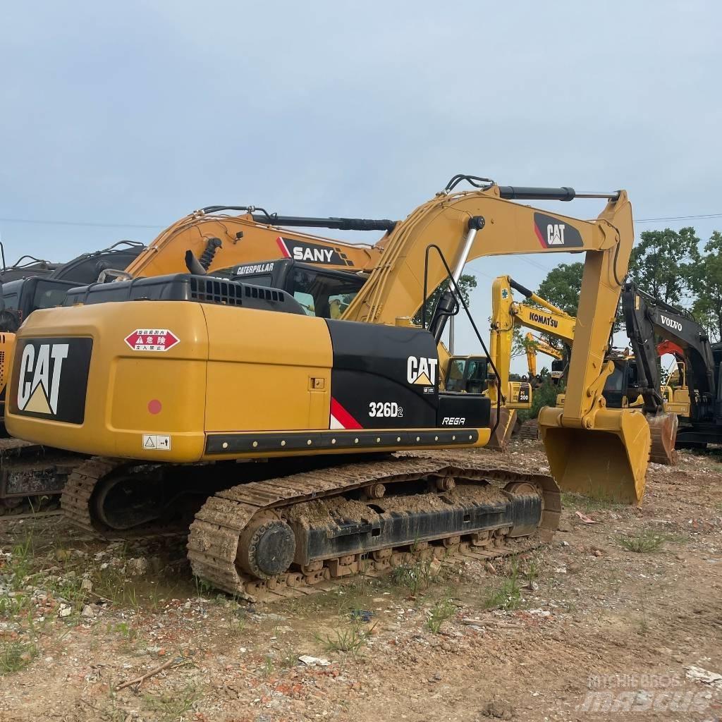 CAT 326D2 Bagri goseničarji