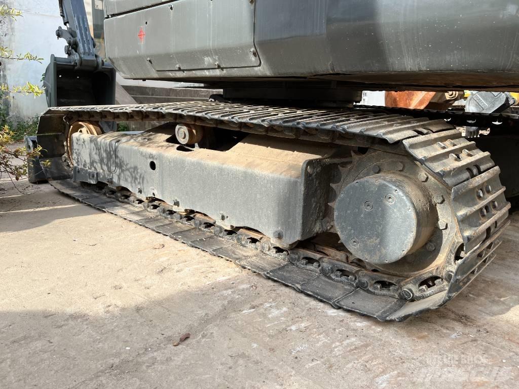 Volvo EC 60 Bagri goseničarji