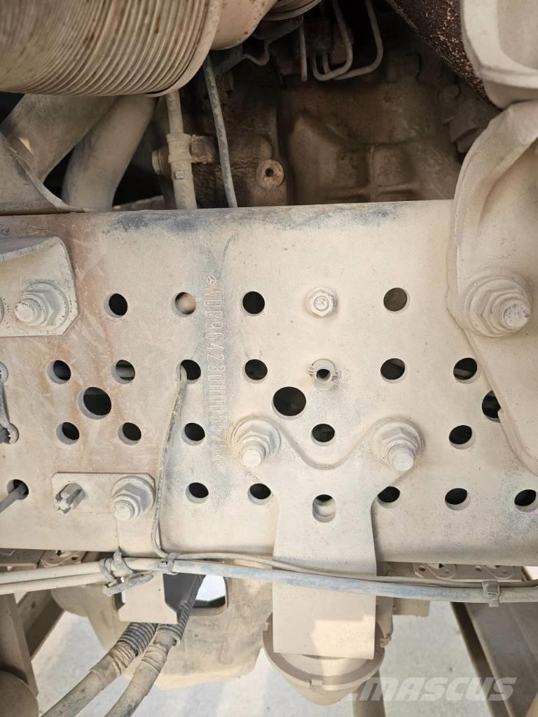 Mercedes-Benz 3951 Ne cestni demperji