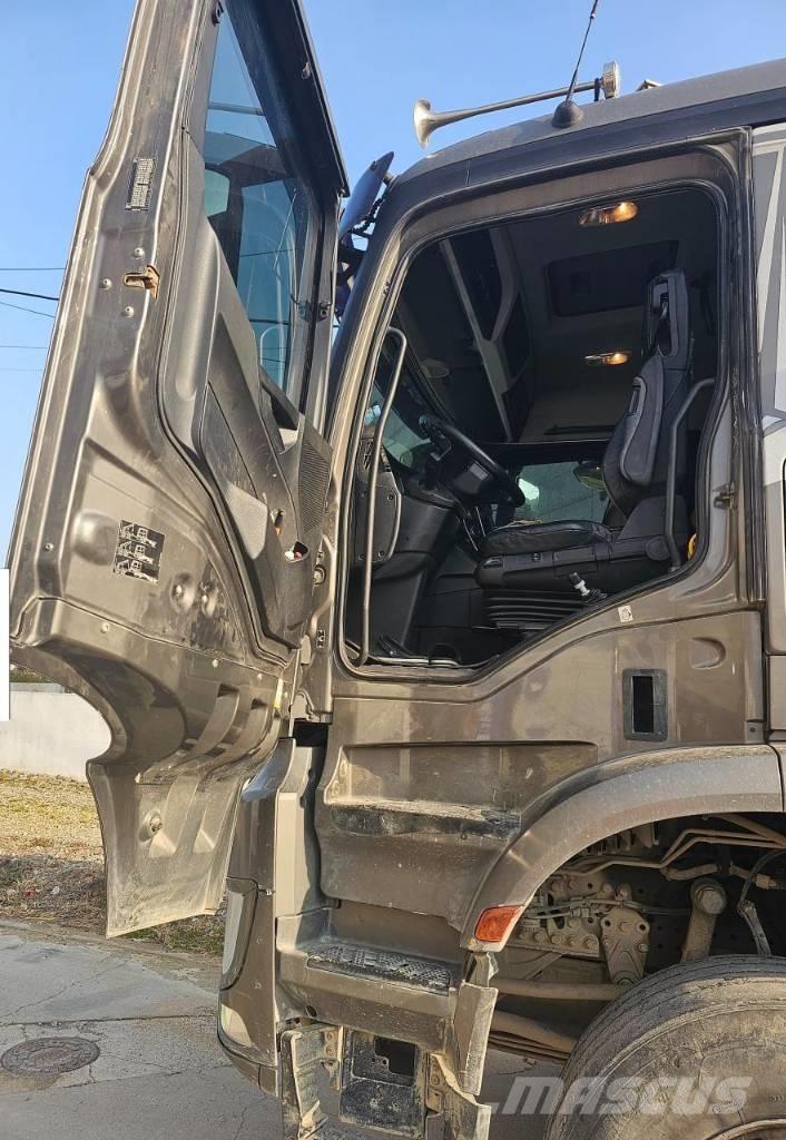 Mercedes-Benz 3951 Ne cestni demperji