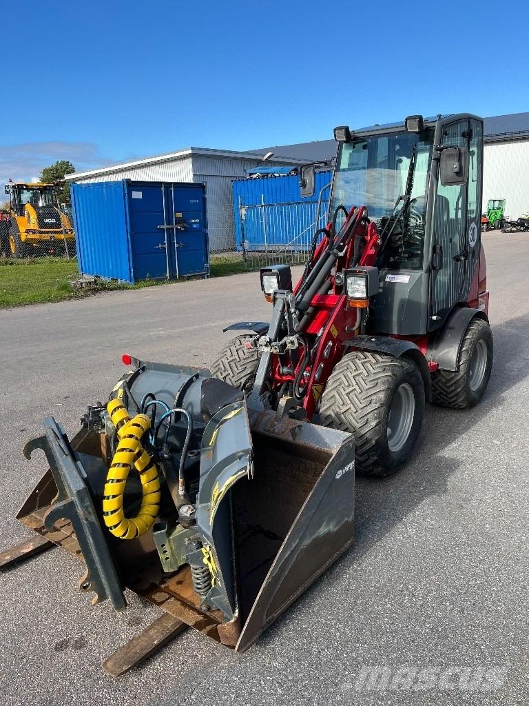 Weidemann 1160 Kolesni nakladalci