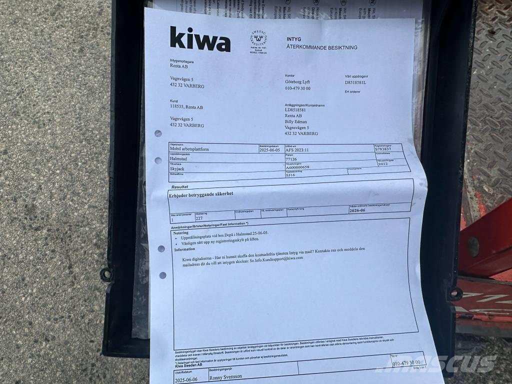 SkyJack SJ 16 Vertikalna dvigala