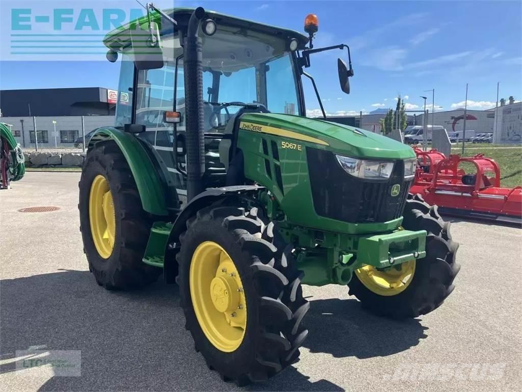 John Deere 5067e Traktorji