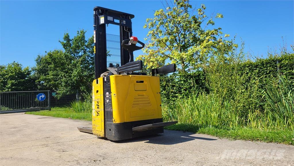 Yale MS15X 2017 Samopogonski ročni viličarji