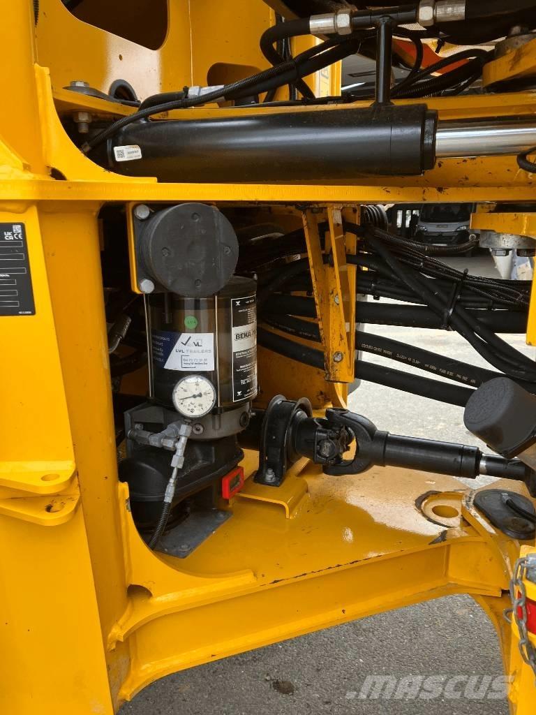 JCB 435S Traktorji