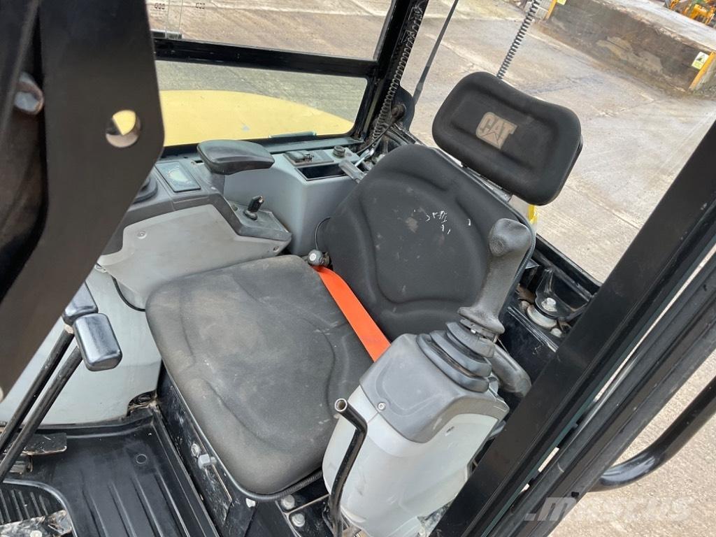 CAT 302.7 D CR Mini bagri <7t