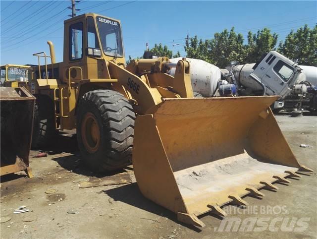 CAT 966 E Kolesni nakladalci