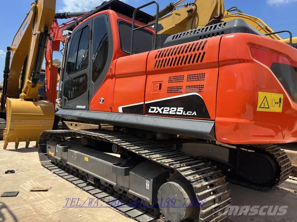Doosan DX225 Bagri goseničarji