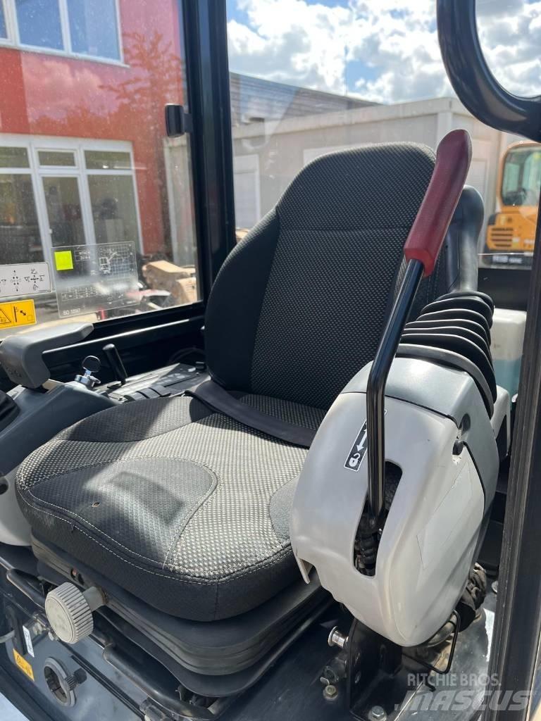 Hitachi ZX 19 Mini bagri <7t