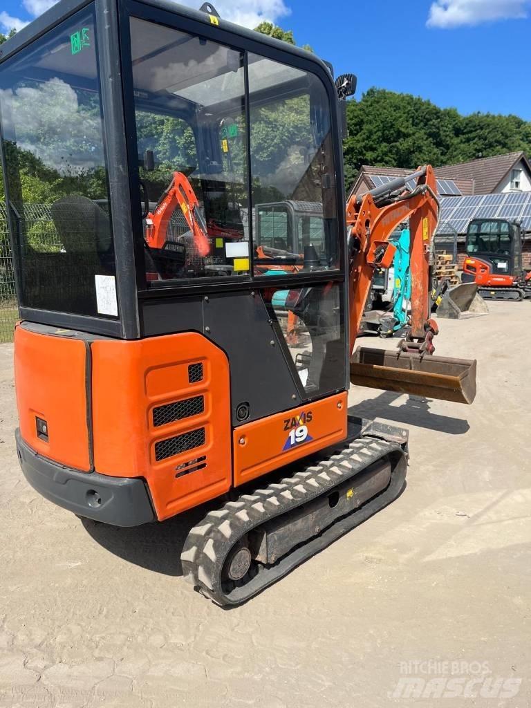 Hitachi ZX 19 Mini bagri <7t