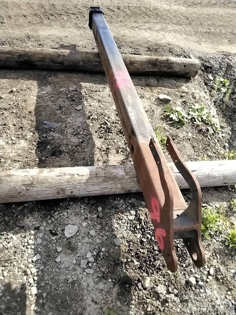 Loglift 200 Dvigala za gozdne kombajne