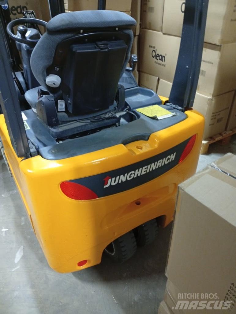 Jungheinrich EFG213 Električni viličarji
