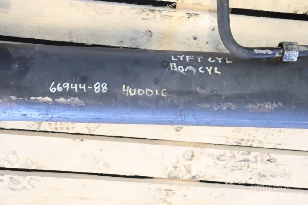 Huddig 960 Bagri na kolesih
