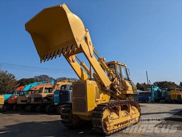 Komatsu D 75 S-5 Nakladalci goseničarji