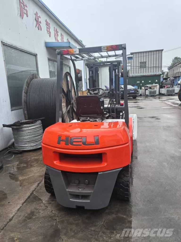 Heli 3吨 Dizelski viličarji