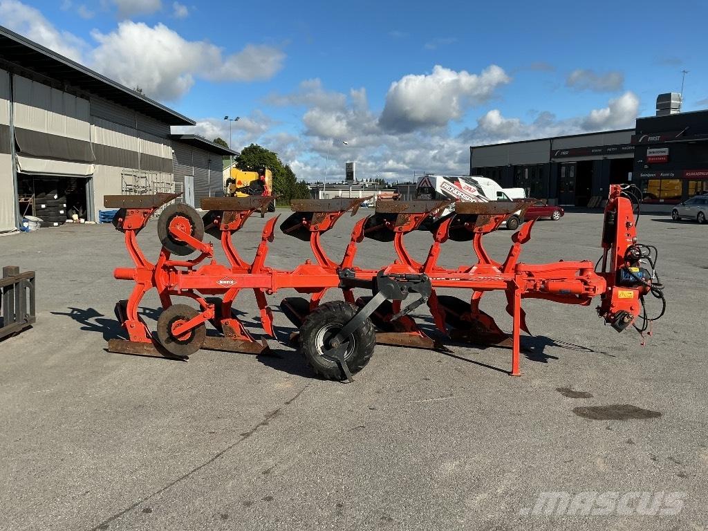 Kuhn Vari-Master 123 Obračalni plugi